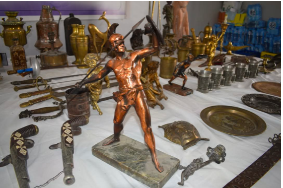 Trafic de biens culturels à Z’mala (Batna) : Une collection d’objets anciens saisie