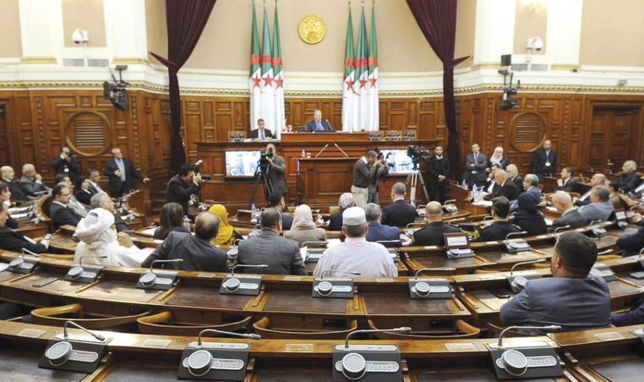 Interrogations sur le successeur de Salah Goudjil : Les nouveaux sénateurs installés lundi prochain